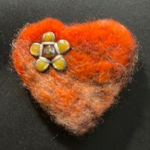 Heart shaped needle felted tac brooch LL2C B 300.